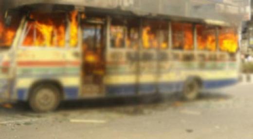 bus_fire_sm1_444856214.jpg