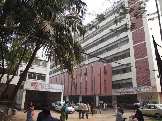 800px-mitford_hospital_in_old_dhaka.JPG