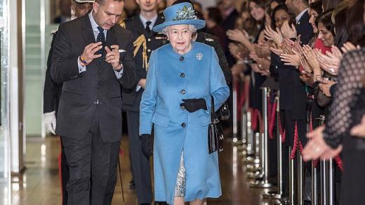 queen_elizabeth_16308_1465989350.jpg