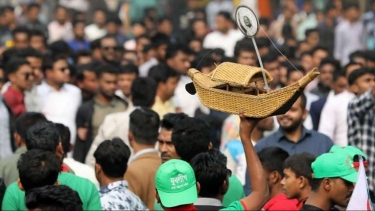 দলমত নির্বিশেষে সবার জন্য কাজ করে যাব, সারাদেশে সুষম উন্নয়ন হবে : প্রধানমন্ত্রী