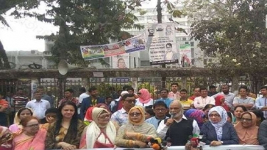 সরকার গণতন্ত্রকে নির্বাসনে দিয়ে বাকশালকে চিরস্থায়ী করতে চায়  : মঈন খান