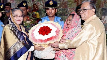 গত কাল বঙ্গভবনে সাক্ষাৎ, রাষ্ট্রপতিকে শেখ হাসিনার অগ্রিম ঈদ শুভেচ্ছা